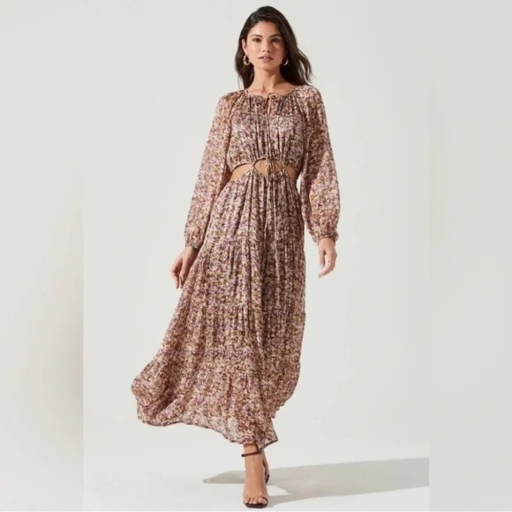 NWT ASTR the Label Freya Floral Cut Out Midriff Maxi Dress - Picture 3 of 8